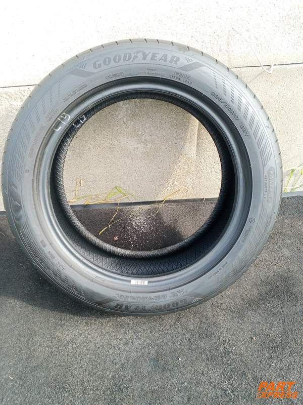 Goodyear Reifen hinten links Opel Zafira Tourer C 2011-2019 225/50R17 98Y (0126)