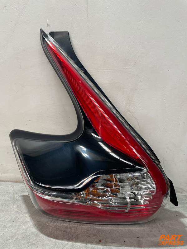 Rückleuchte links Halogen Nissan Juke F15 SUV 2010 - 2019 L90049815