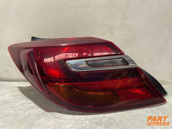 Rückleuchte links Halogen Opel Insignia A Hatchback 2008 - 2017 39024204