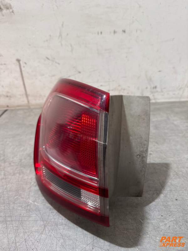 Rückleuchte links Halogen Ford B-Max JK8 Van 2012 - 2017 02046099900010