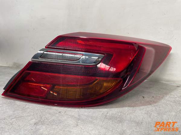 Rückleuchte rechts Halogen Opel Insignia A Fastback 2008 - 2017 39024205