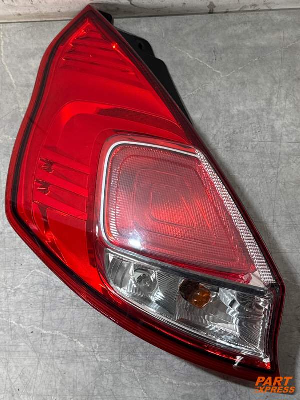 Rückleuchte links Halogen Ford Fiesta Mk7 Hatchback 2008 - 2017 C1BB-13405-A