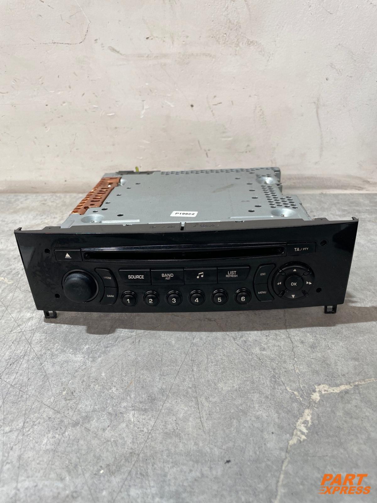 Radio / Audio / Player Peugeot 308 CC T7 2009 - 2015 96750284