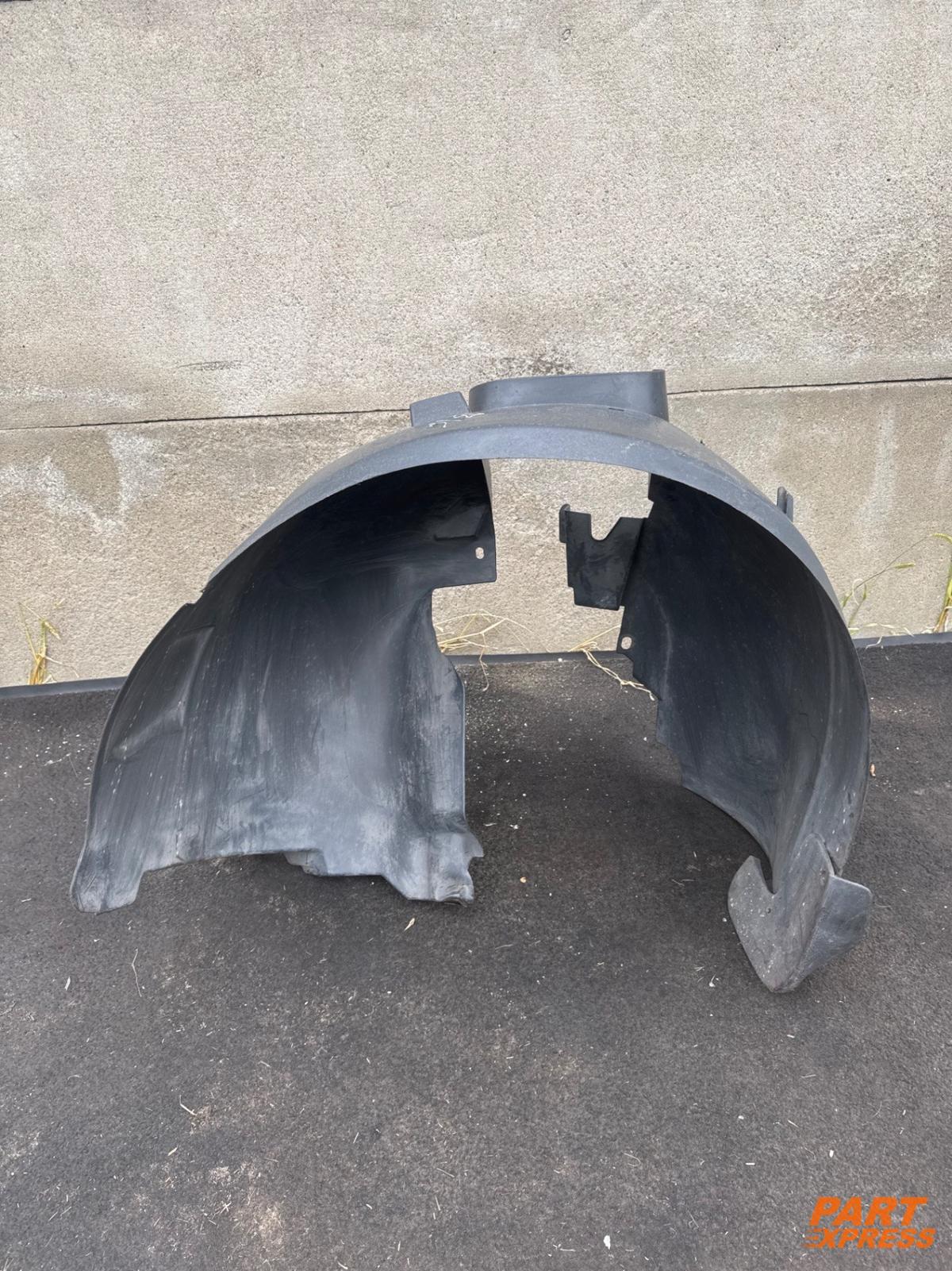 Radhausschale vorne links Peugeot 308 SE T7 2007 - 2013 9680374980